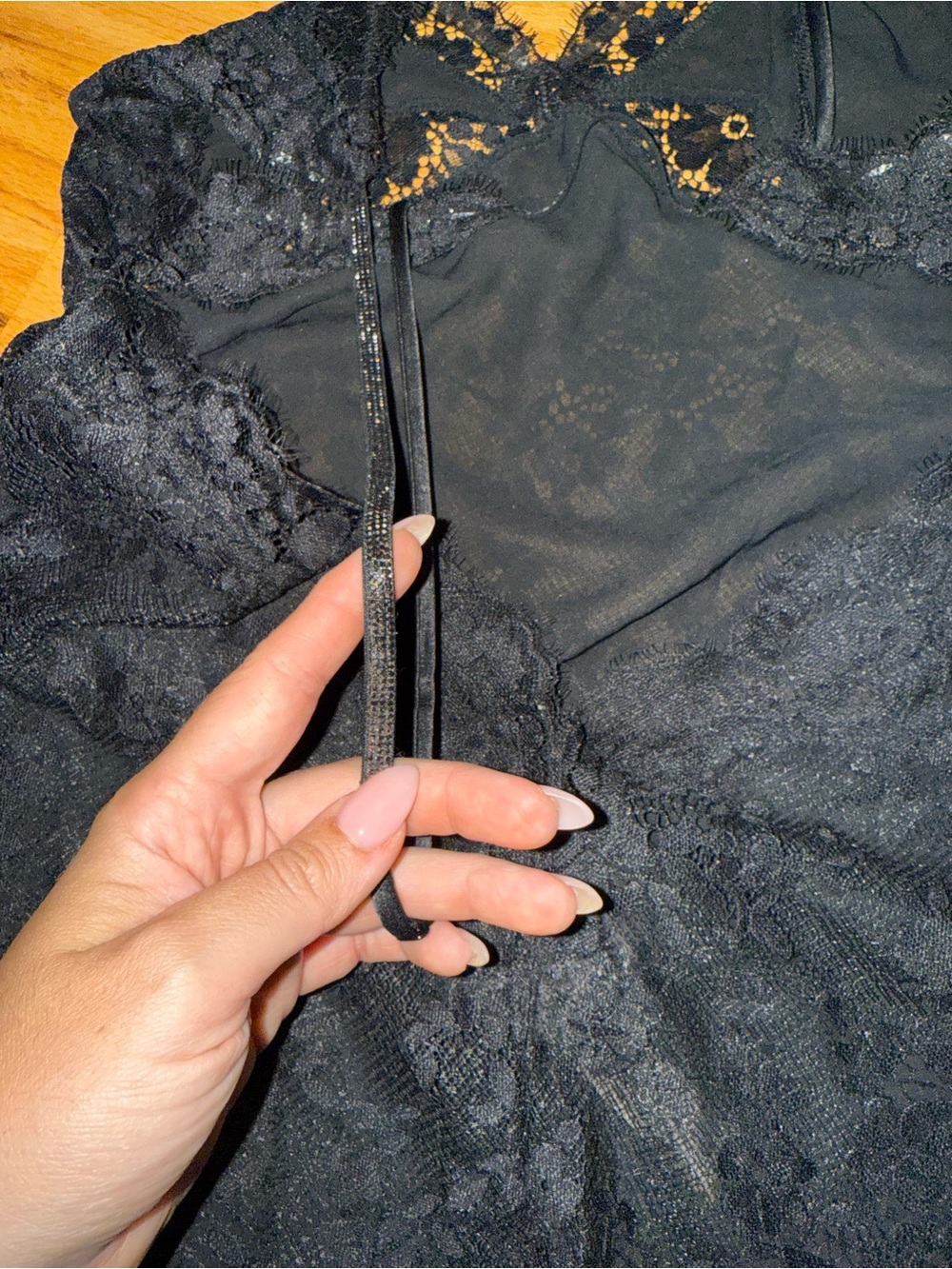 Victoria's Secret Black Lace Slip Chemise Medium with Adjustable Straps NWT - Picture 4 of 8